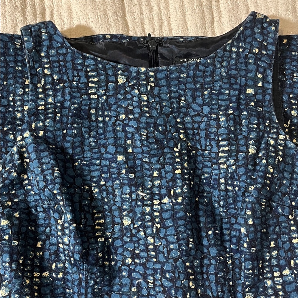 Ann Taylor Navy and Gold Textured Dress